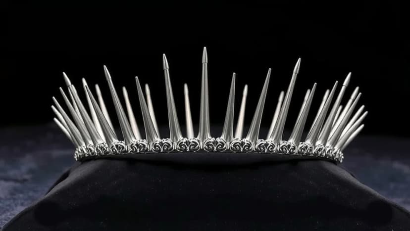 Diadem med taggar för punk och rockstil